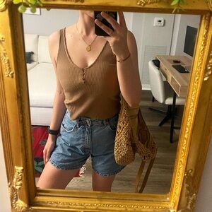 Brown Tank